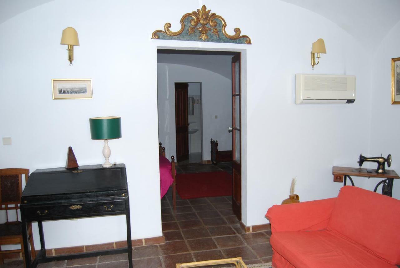 Casa Da Muralha De Serpa Bilik gambar